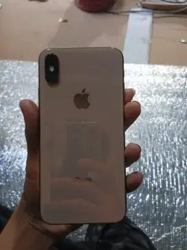 iPhone Xs inter 64gb