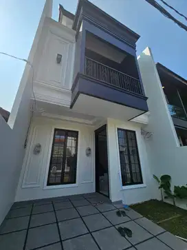 Dijual rumah Cantik di Griya Loka Bsd