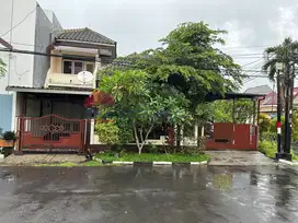 Rumah di Boulevard Perumahan Elit Sulfat Posisi Hook Harga Termurah