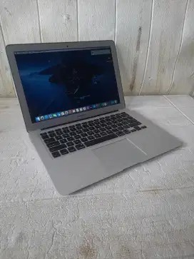 MacBook Air 2015 Dual Core i5 ram 4gb ssd 128gb 13in