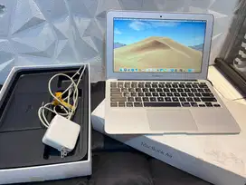 Macbook air 2015  Uk 11inch Intel core i5 4gb ram Intel hd graphics 60