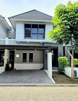 OAKWOOD PARK CITRALAND MINIMALIS TERAWAT SEMI FURNISH