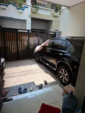 O DIJUAL RUMAH 3 LT. DI JL. PADEMANGAN 2 GG 24,JAKARTA UTARA