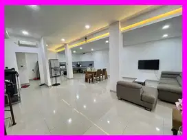 dhyana Rumah hoek ukuran 7.6x15m di duri kepa