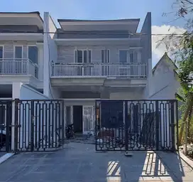 Dijual Rumah Jemursari 2 Lantai dekat Ubaya dan Universitas Petra