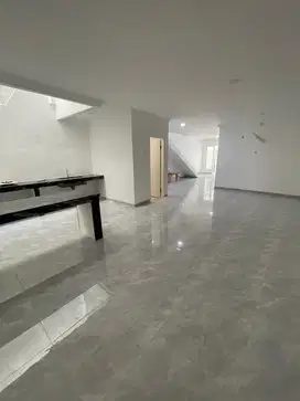 DIJUAL RUMAH BANGUNAN BARU DI MUARA KARANG 2 LT HARGA NEGO SAMPAI JADI