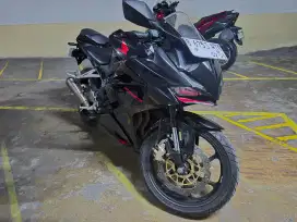 Honda CBR 250RR non ABS 2019 Hitam