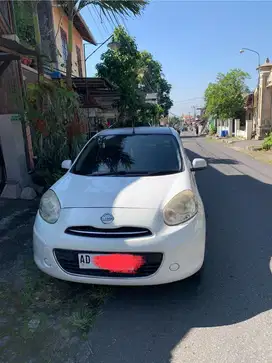 Nissan March 2013