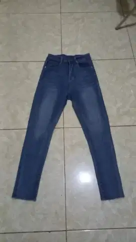 skinny dark wash jeans