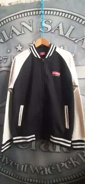 Varsity DICKIES