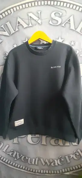BLACK YAK Crewneck