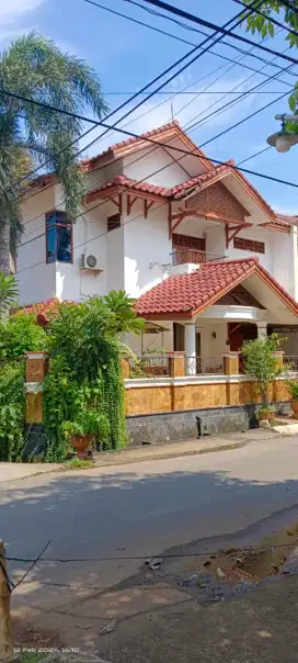 Di Jual Rumah siap Huni Posisi Hook di Galaxy Bekasi Selatan