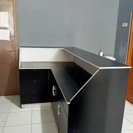 Meja kerja Kasir