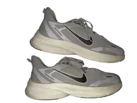 Sepatu prelov Nike Running size 43