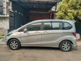 Honda Freed 2011 Bensin