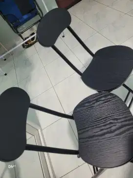2 Kursi sholat, kursi makan dllnya