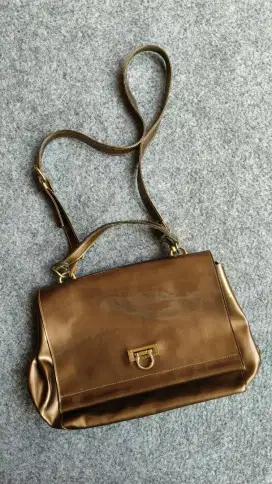 Tas Kerja Wanita merk Fladeo