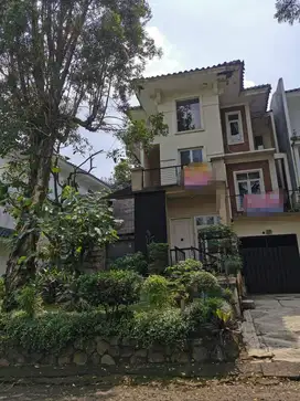 Dijual murah rumah asri cluster Bukit Golf Hijau Sentul City