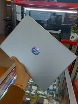 Laptop HP 14s - CF1046 TU