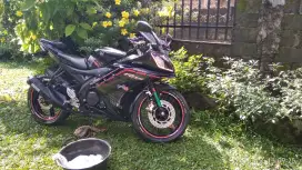 Dijual Yamaha R15 V2