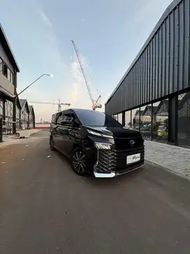 LIKE NEW! Toyota Voxy TSS 2.0 CVT AT 2023 alphard serena