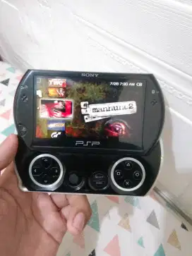 PSP GO SLIDE 16GB ( NO BOX )