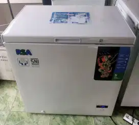 Freezer Box / Chest Freezer.
Merk RSA CF - 210.
Kapasitas 199 L, orian