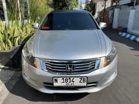 Honda New Accord VTIL 2008 AT dengan fitur termewah di Malang