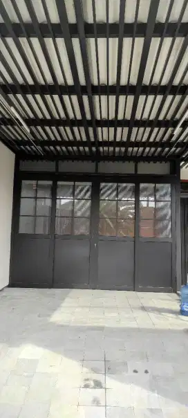 Pintu sliding swing