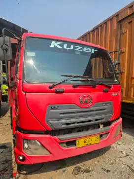Hino nisan kuzer dobel 6 roda panjang 4.5m bak besi tahun 2021