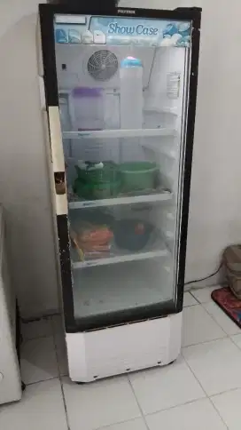 Showcase minuman