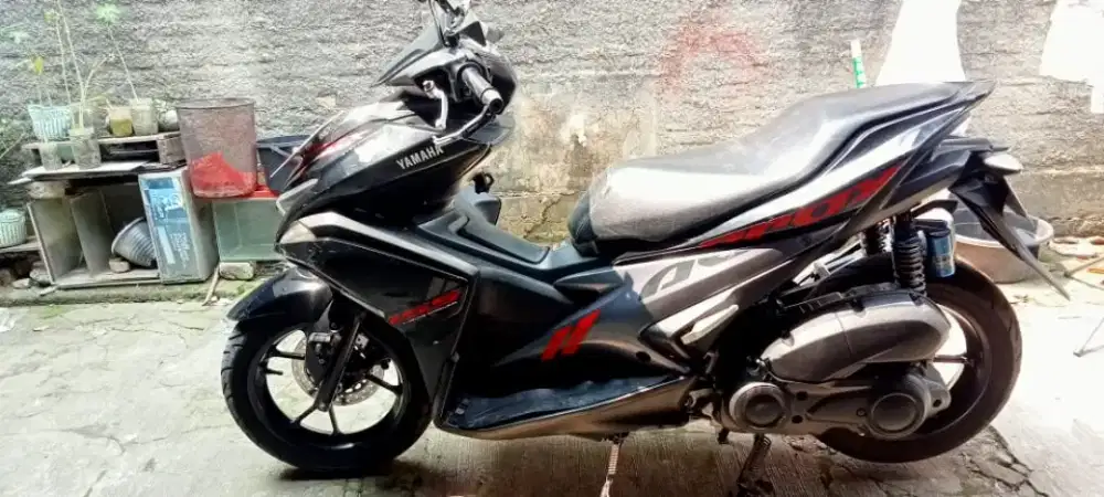 Jual cepat yamaha aerox tahun 2019 nego