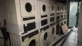 DIJUAL MESIN CUCI DAN PENGERING (DRYER) BEKAS USAHA LAUNDRY ADA 18 PCS