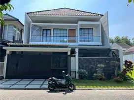 Rumah Mewah Araya Golf Jalan Kembar Kota Malang