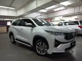 (LOW KM) INNOVA ZENIX Q HYBRID MODELISTA 2023