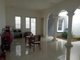 Dijual rumah Cluster Alicante Gading serpong