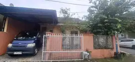 Jual rumah posisi hook di limus pratama regency