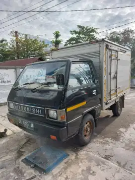 Mitsubishi L300 Box Diesel tahun 2000