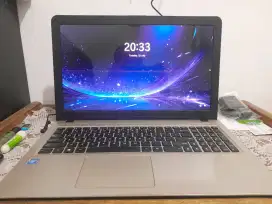Laptop Asus X540NA