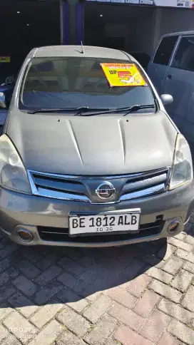 Nissan Grand Livina xv 2011