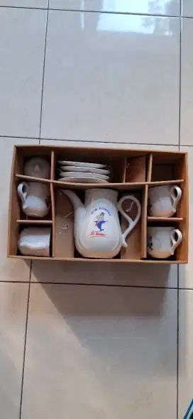 Tea set bahan porselin