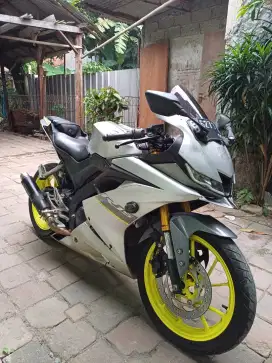 Yamaha R15 2021