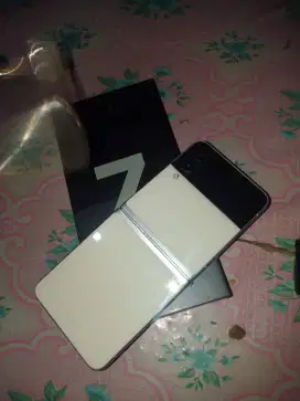 Samsung z flip 3 8/128 gb