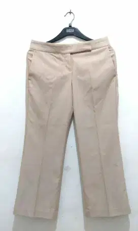 Celana Bahan Cream