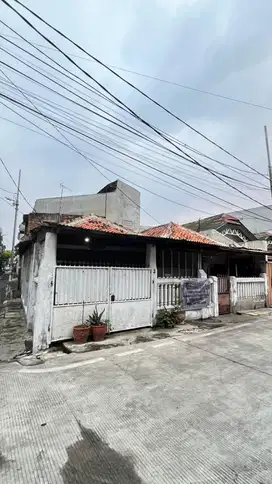Dijual tanah dan bangunan