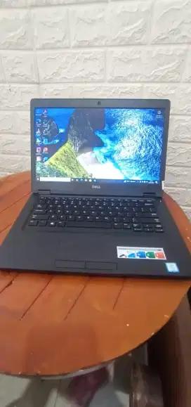 Laptop Dell Core i7 gen8 slim Intel core i7 8650u @ 1.9 ghz