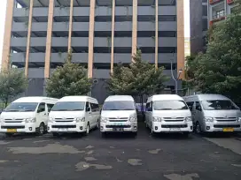 Sewa bus pariwisata
