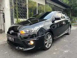 Toyota Yaris 2015 TRD S Hitam terbaik di Malang