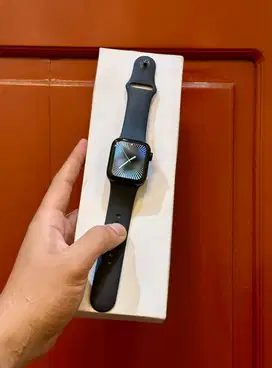 apple watch se gen2 40mm ibox on garansi