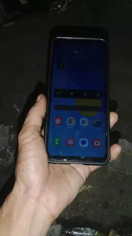 Samsung M13 ram 4/64